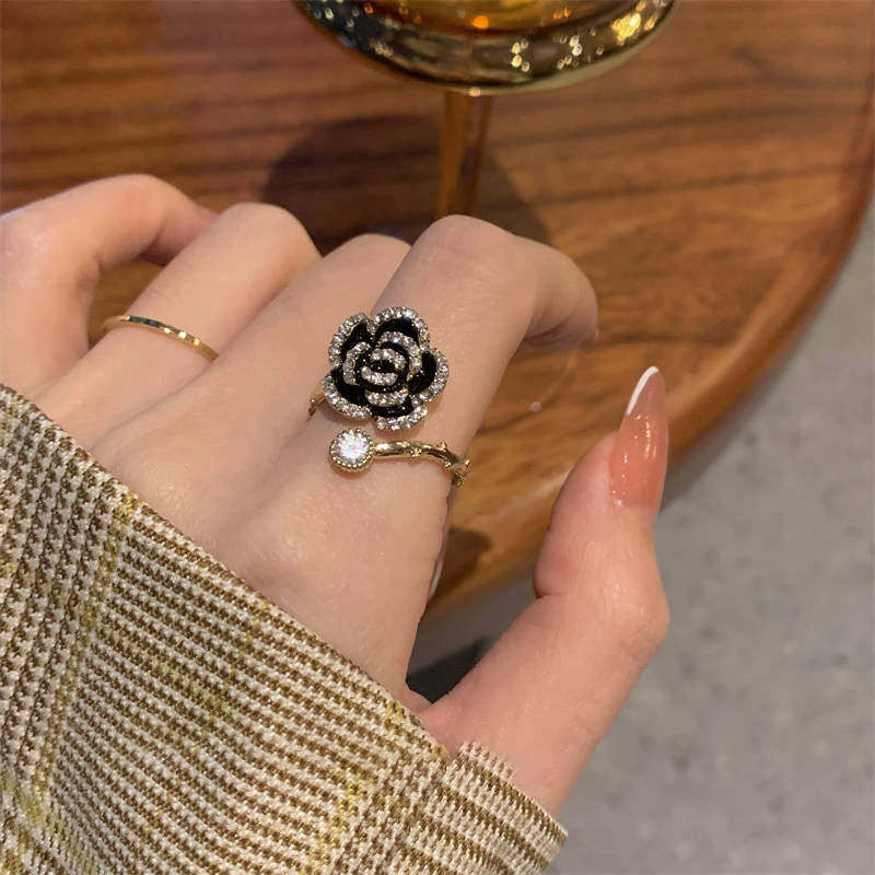 Human wealth flower black camellia ring female insclassy accessible luxuryfrenchsmall fragrance wind gentle elegant trendy