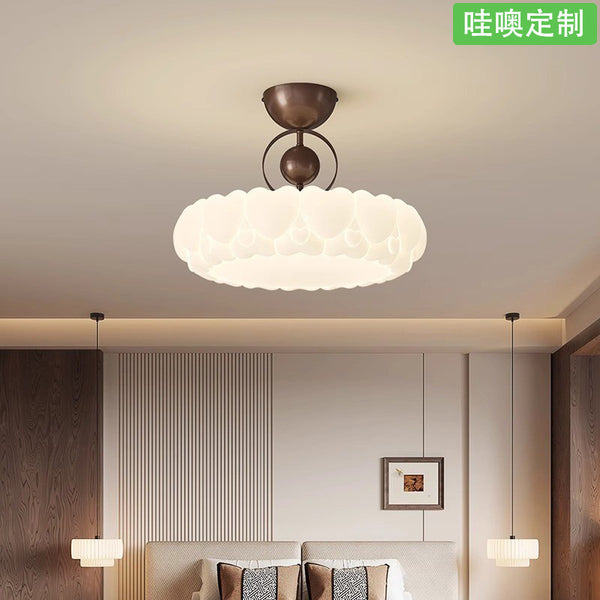 [Wow] Medieval cream wind ceiling light 2025 new creative design children's room round eye protection full spectrum