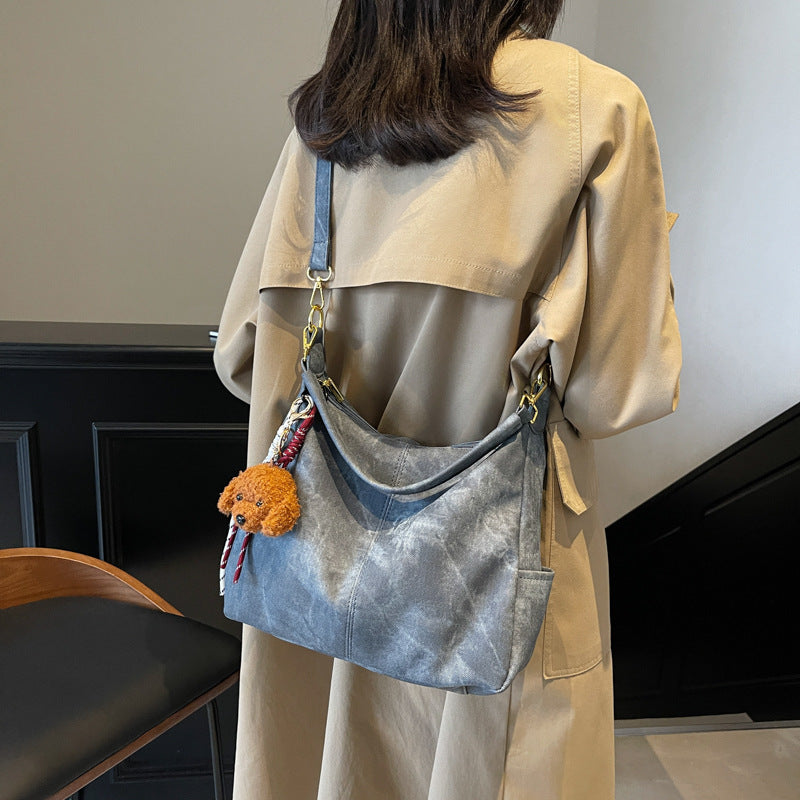 Grey textured large-capacity casual messenger bag 2025 new trendy fashion versatile simple style shoulder bag big bag