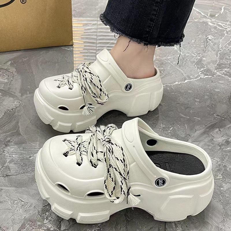 Crocs women's summeroutwear feeling of stepping on shit, thick sole non-slip 2024 new arrival beach toe sandals and slippers summer
