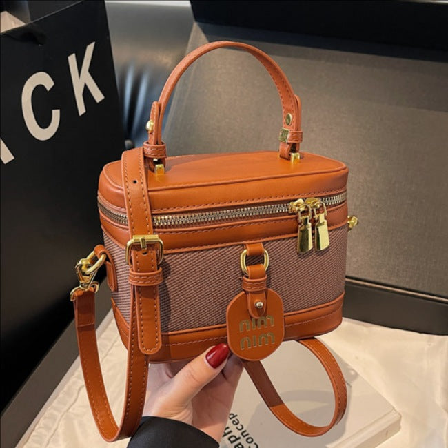Retro versatile handbag, high-end simple box bag 2025 new trendy and popular messenger bag, niche shoulder bag