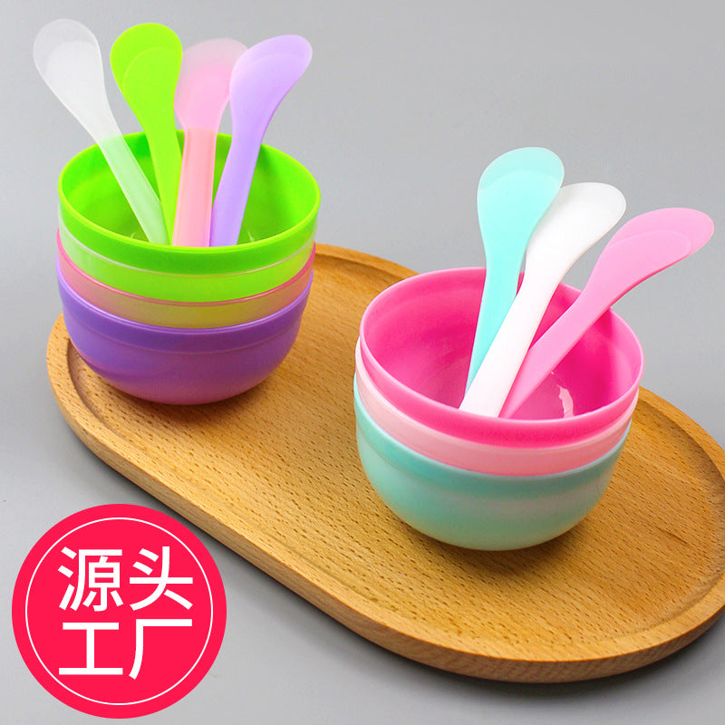 Wholesale plastic bowls for spa & beauty: mixing bowls, mask spatulas, #3 bowls, mask applicators, stirring sticks, mask tools, mask bowls