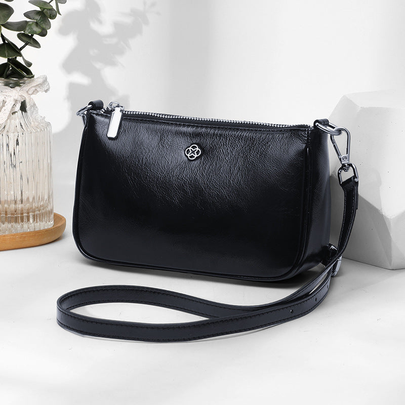 Genuine leather shoulder bag 2025 new simple and versatile small square bag large capacity underarm oil wax cowhide messenger bag small